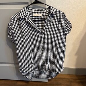 LOFT Black & White Gingham Button-Front Short Sleeve Shirt
